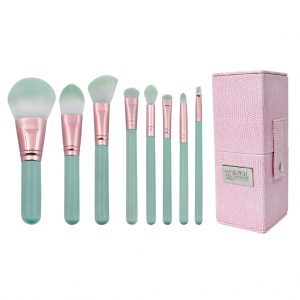 Set de calatorie - LOVE IS TRUSTING 8 pensule machiaj Set de calatorie - LOVE IS TRUSTING 8 pensule machiaj - BLT SET8T 1024x1024 300x300
