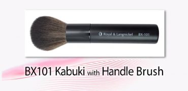Cum să folosesti pensula S.I.L.K BX101 Kabuki cu mâner lung